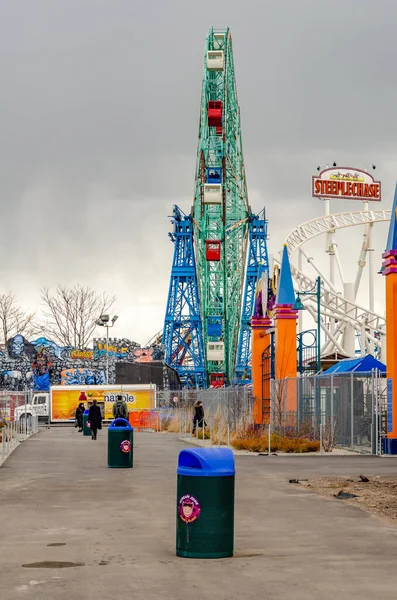 Wonder Wheel Ferris Wheel Luna Park Coney Island Tijdens Bewolkt — Stockfoto