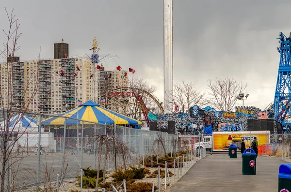 Balades Luna Park Coney Island Avec Clôture Devant Par Temps — Photo