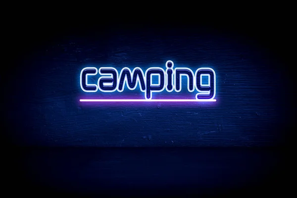 Camping Μπλε Πινακίδα Ανακοίνωση Νέον — Φωτογραφία Αρχείου