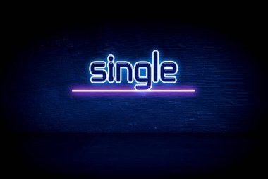 tek - mavi neon duyuru tabelası