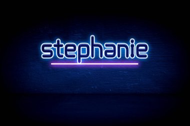 Stephanie - Mavi neon duyuru tabelası