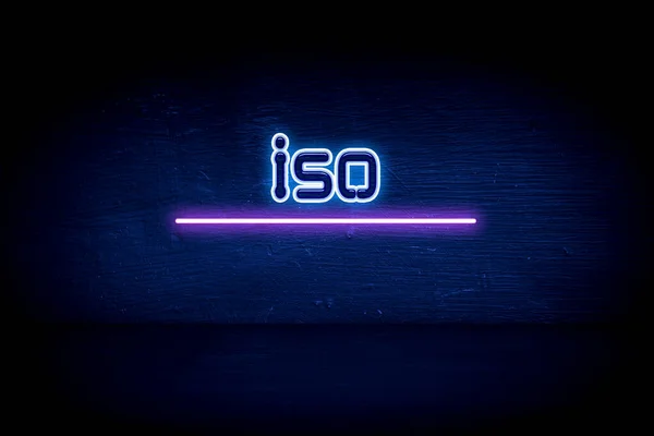 izo - mavi neon duyuru tabelası