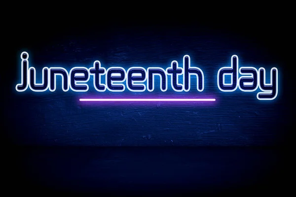 Juneteenth Day Blå Neon Tillkännagivande Skylt — Stockfoto