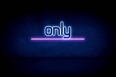 Sadece - mavi neon duyuru tabelası