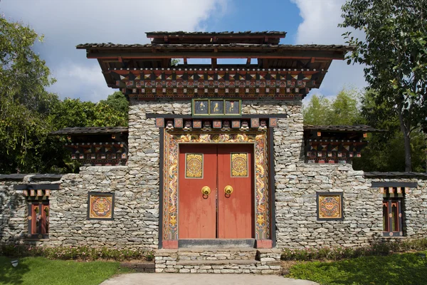 Arched gate Bhutan style — Stock Photo, Image