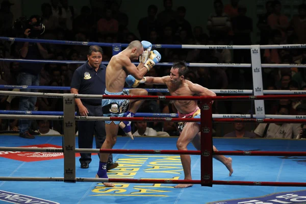 Thai Boxing or Muay Thai — Stock Photo, Image