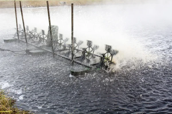 Water turbine machine in afval wate — Stockfoto