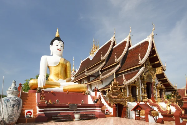 Wat Montien, Chiangmai Tailandia — Foto de Stock