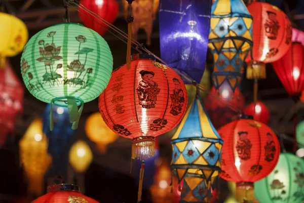 Lanternas asiáticas no festival internacional de lanternas — Fotografia de Stock