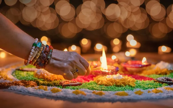 Lámparas Diya Tradicionales Encendidas Durante Celebración Diwali —  Fotos de Stock