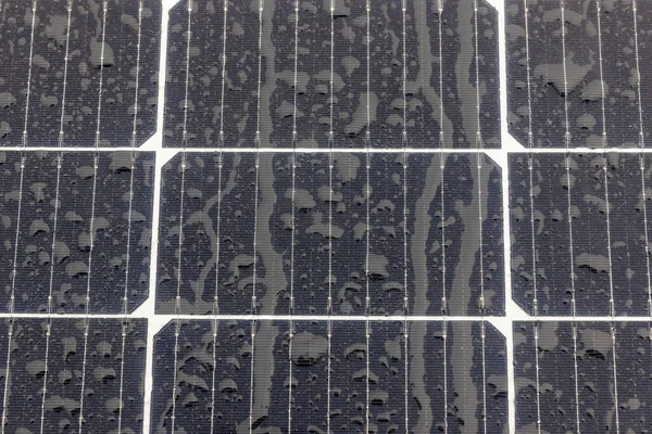 Paneles Fotovoltaicos Energía Solar Estaciones Lluviosas Gotas Agua Sobre Vidrio — Foto de Stock