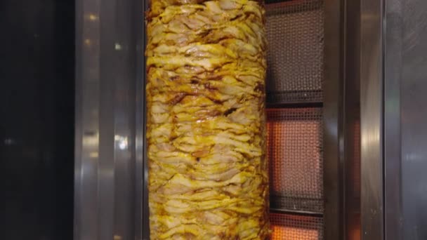 Comidas Tradicionais Turcas Doador Frango Tipo Kebab Feito Carne Cozida — Vídeo de Stock