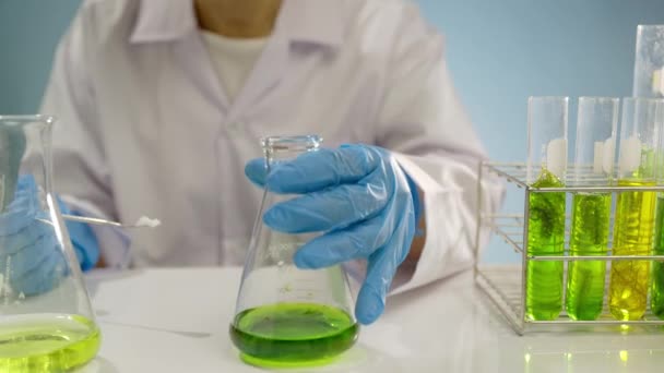 Scientists Researching Algae Energy Reliable Biofuel Source — Stock videók