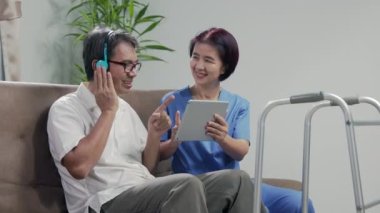 Yaşlı adamda bunama tedavisinde müzik terapisi.