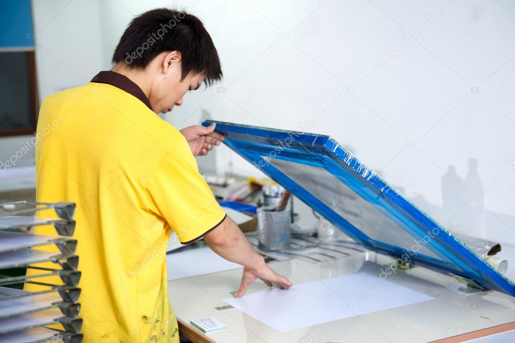 screen printing on plastic
