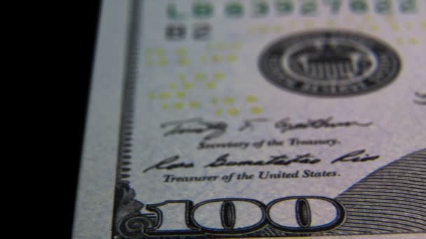 100 dollars américains