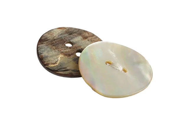 自然な真珠ボタンの 2 つの側面 — ストック写真