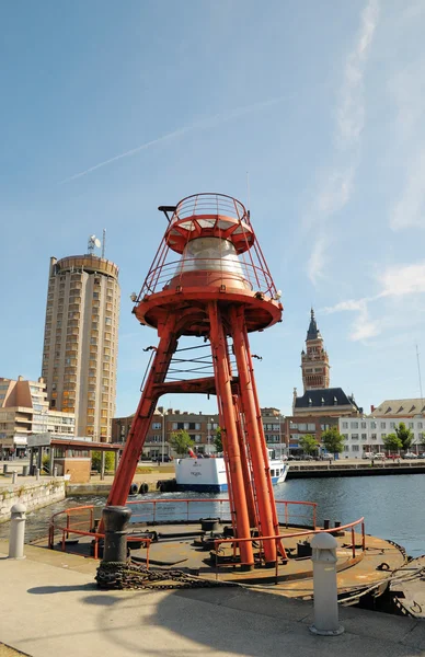 Movable floating lighthouse in Dunkerque marina prepared for a move — Stock Photo, Image