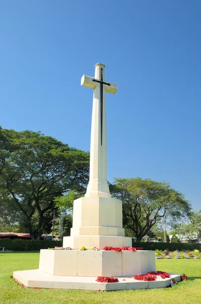 Monument in cemetery of Death Railway in Thailand — Stock Photo, Image