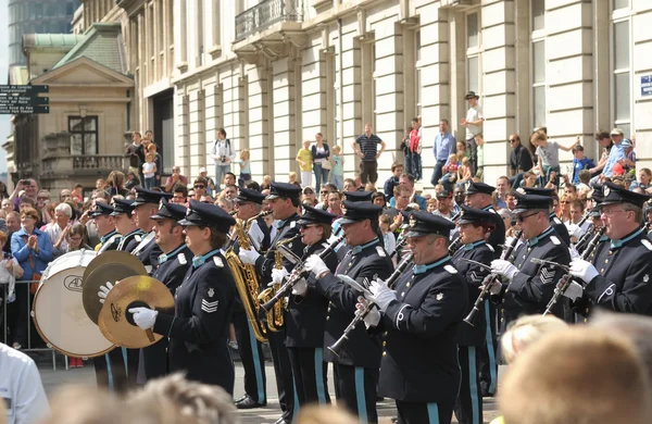 Military orchestra participates in defile during National Day of Belgium — Stock Photo, Image