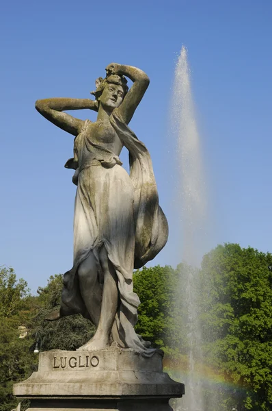 Months fountain in Valentino park in Turin — Stock Photo, Image