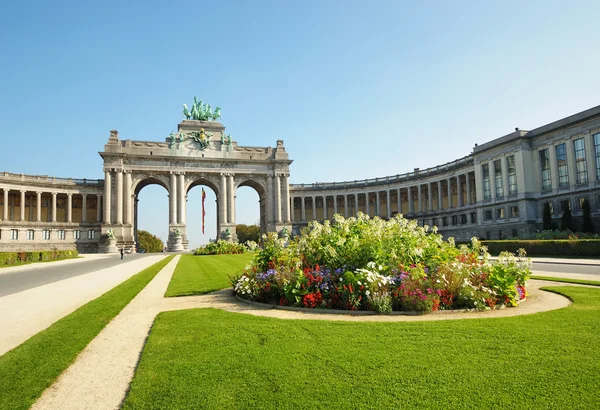 Triumph Arch in Cinquantennaire Parc in Brussels — Stock Photo, Image