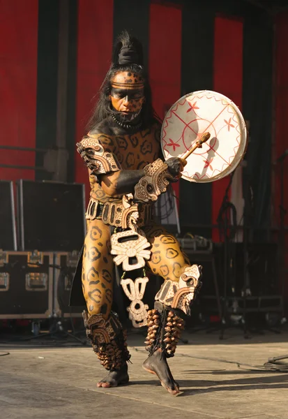 Meksikalı grup pueblo maya de xcaret