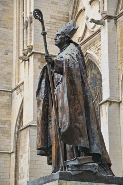 Memorial del Cardenal Belga de la Iglesia Católica Romana Deseo-Josef Mercier — Foto de Stock