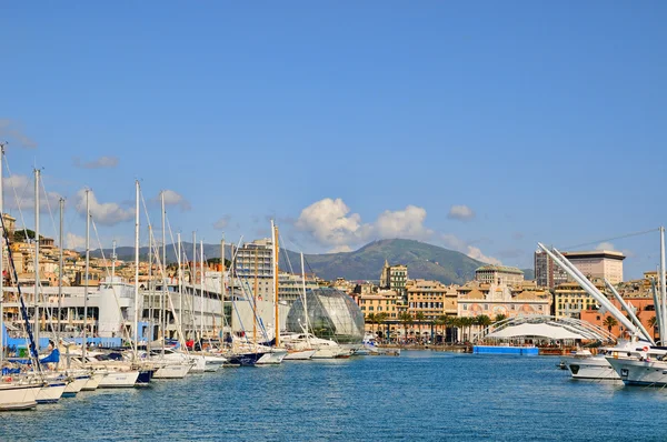 Old port on April 13, 2008 in Genova. — Stock Photo, Image