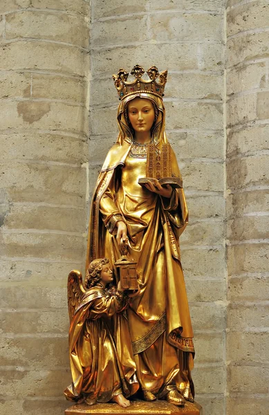 Statue de sainte Gudula avec ange — Photo