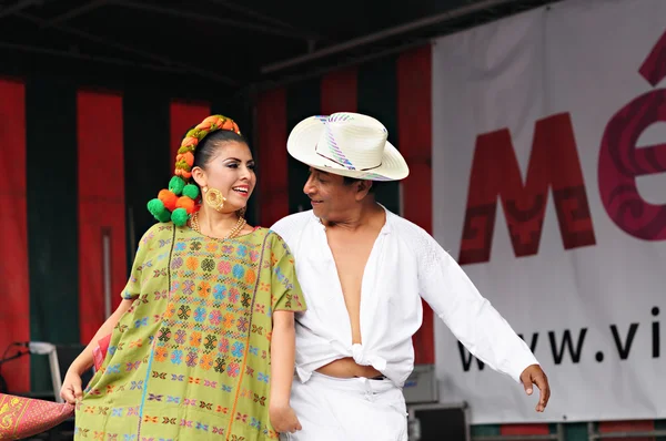 xochicalli Meksika folklorik bale