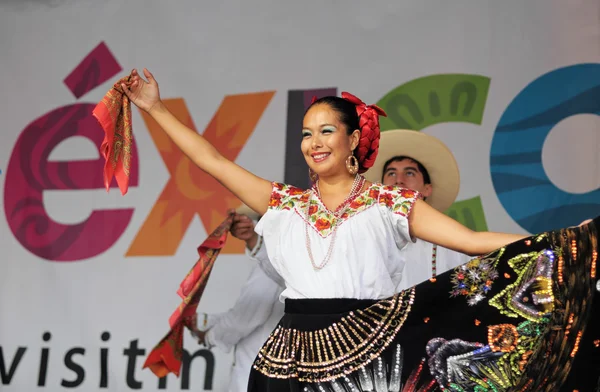 xochicalli Meksika folklorik bale grand place Ulusal dans show