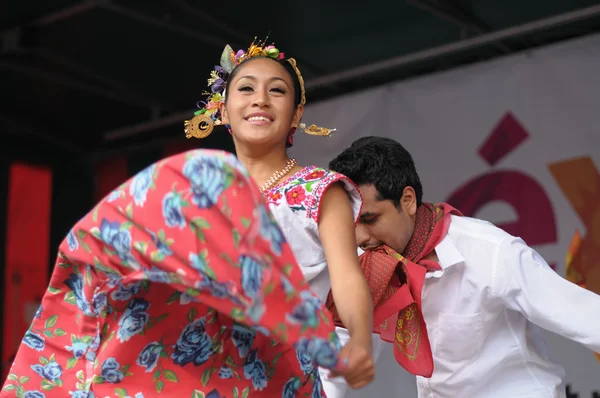 Xochicalli Mexican folkloric ballet — Stock Photo, Image