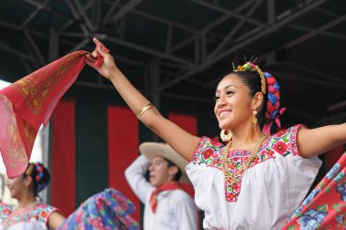 xochicalli Meksika folklorik bale