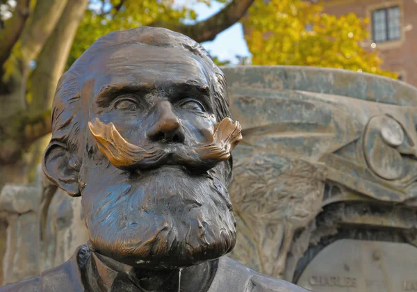 Memorial of Charles Karel Buls, mayor in 1881-1899 on Agora Square — Stock Photo, Image