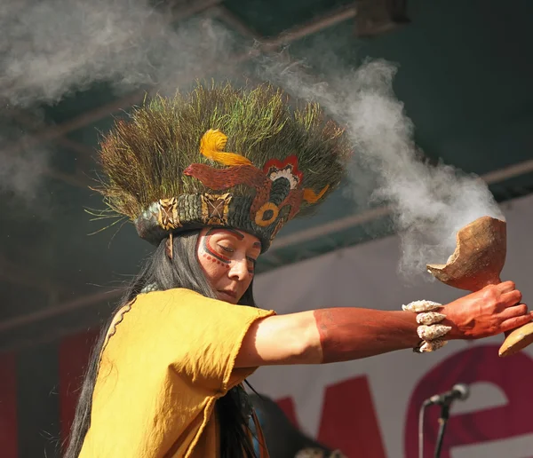 Meksikalı grup pueblo maya de xcaret