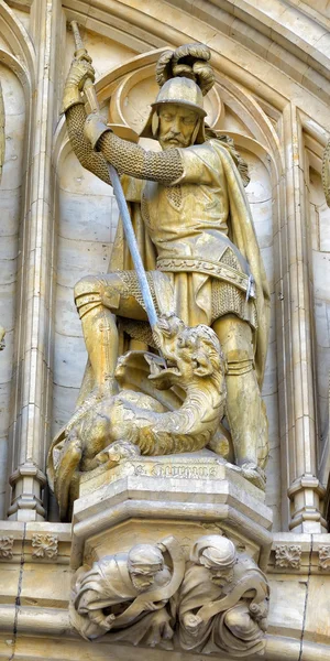 Staty av saint george — Stockfoto