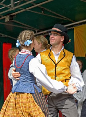 Litvanyalı folk müzik grubu poringe
