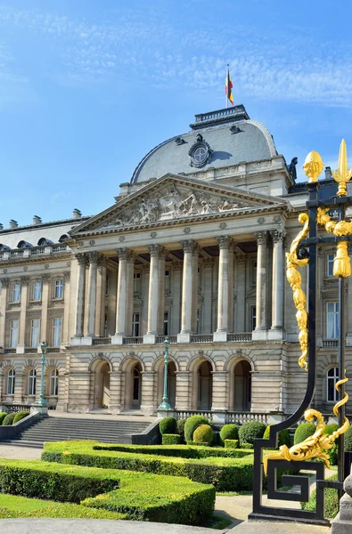 O Palácio Real no centro histórico de Bruxelas — Fotografia de Stock