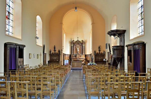 Belső Saint Jean-Baptiste plébániatemplom, Romániában Braine-le-Comte, a Vallon — Stock Fotó