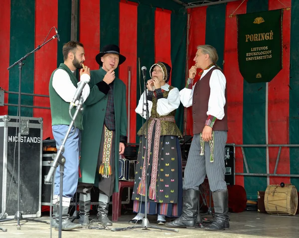 Litvanyalı folk müzik grubu poringe — Stok fotoğraf