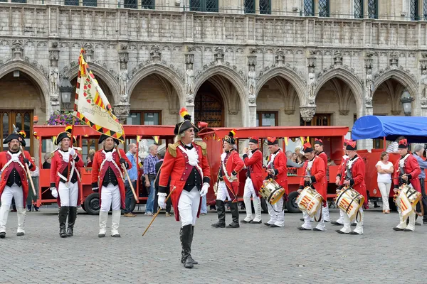 Ceremonie van de plantage van meyboom begint op de grote markt. — Stockfoto