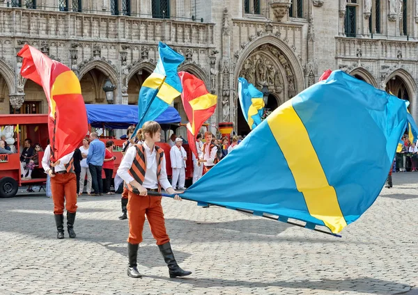 Ceremonie van de plantage van meyboom begint op de grote markt — Stockfoto