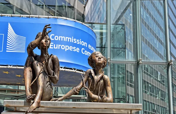 A brüsszeli Európai negyed Európai Bizottság modern office Jogdíjmentes Stock Fotók