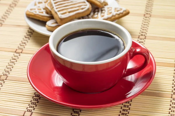 Cup of coffee with gingerbread cookies — Stock Photo, Image