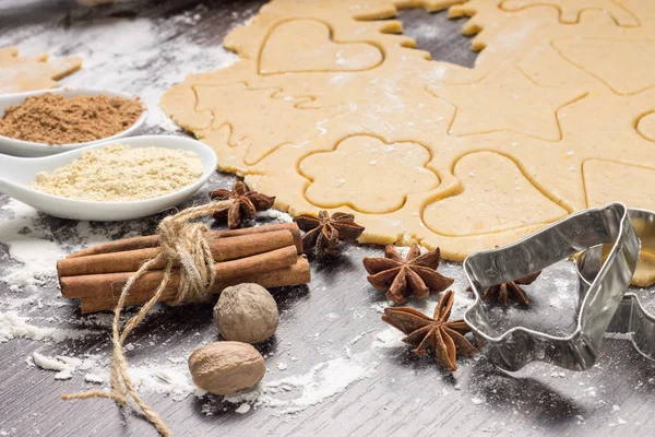 Preparing gingerbread cookies with ingredients — Stock Photo, Image