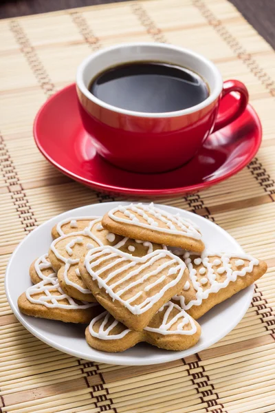 Taza de café con galletas de jengibre . — Foto de Stock