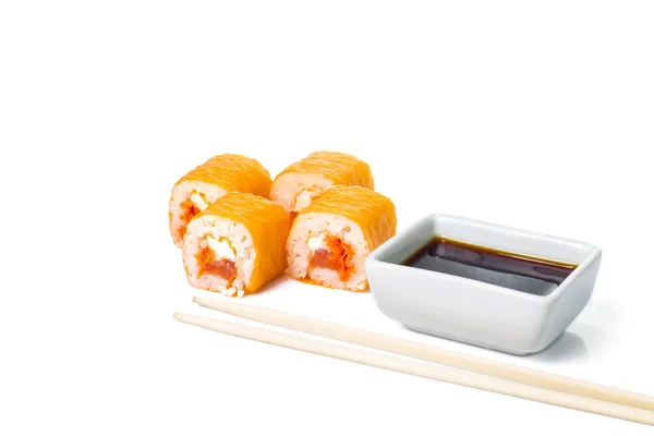 Sushi biały talerz na białym tle owoce morza — Zdjęcie stockowe