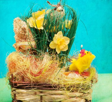 Vintage Paskalya yumurtaları sepetle