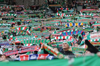Wroclaw, Polonya - 17 Mart: t-mobile ekstraklasa wks slask wroclaw ve podbeskidzie arasındaki maç bielsko-biala, taraftarları ile atkı wks slask wroclaw eylem üzerinde 17 Mart 2013 yılında wroclaw, pol